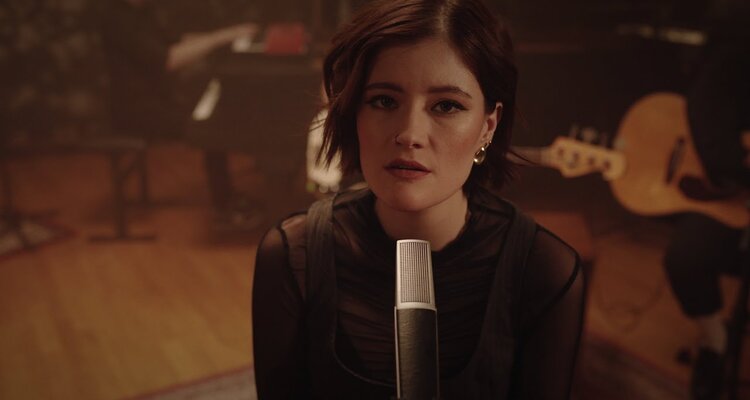 Madeline Juno - Was weiß ich schon (Akustik) Musikvideo